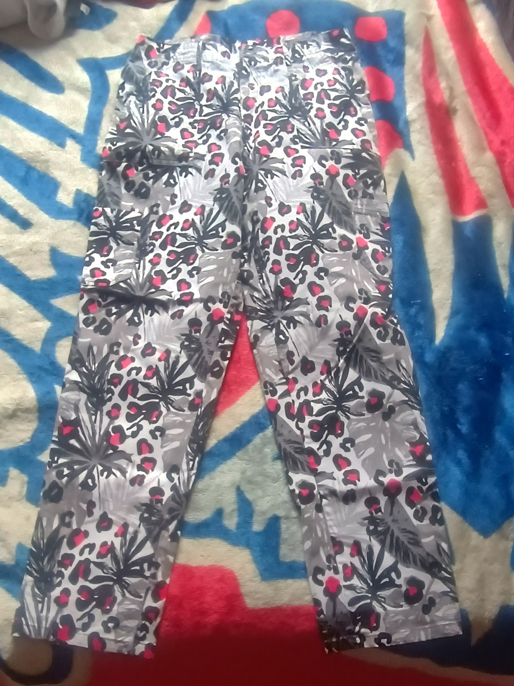 Women's Gray Floral & Leopard Print Leggings with Pink Accents